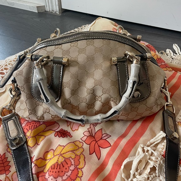 Authentic GUCCI Brown GG Monogram Shoulder Crossbody Bag - Picture 15 of 17